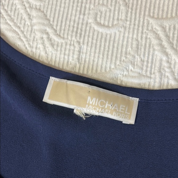 MICHAEL Michael Kors Navy Women's sheer lined Blouse. - Picture 9 of 10